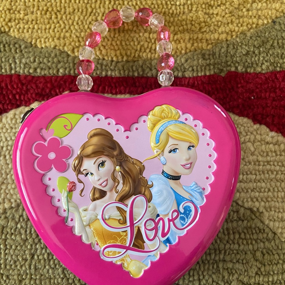 Disney Princesses Cinderella Belle The Little Mermaid Heart Shape Tin Box Metal
